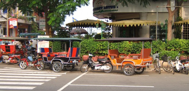 Cambodian-Taxi-Chaos